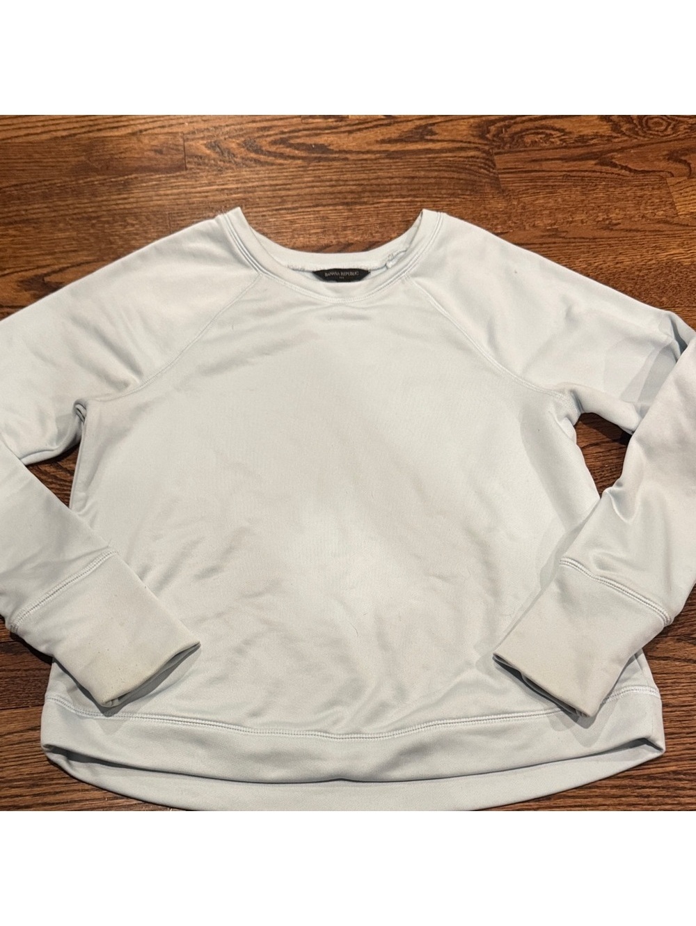 Banana Republic Activewear Sweatshirt in Light Blue Size Medium